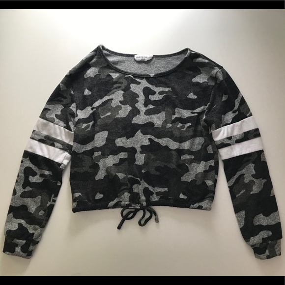 Tops - Camo Long Sleeve